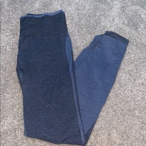 VICTORIA SECRET PINK LEGGINGS